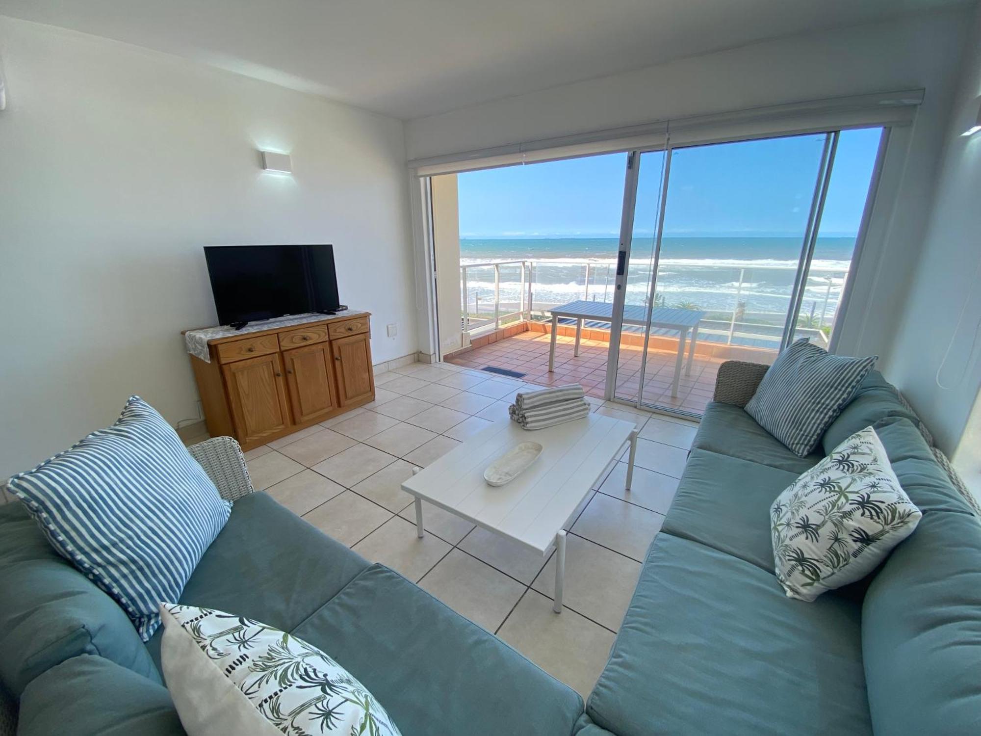 6 Glitter Bay 3 Bedroom Front Sea View * Durban