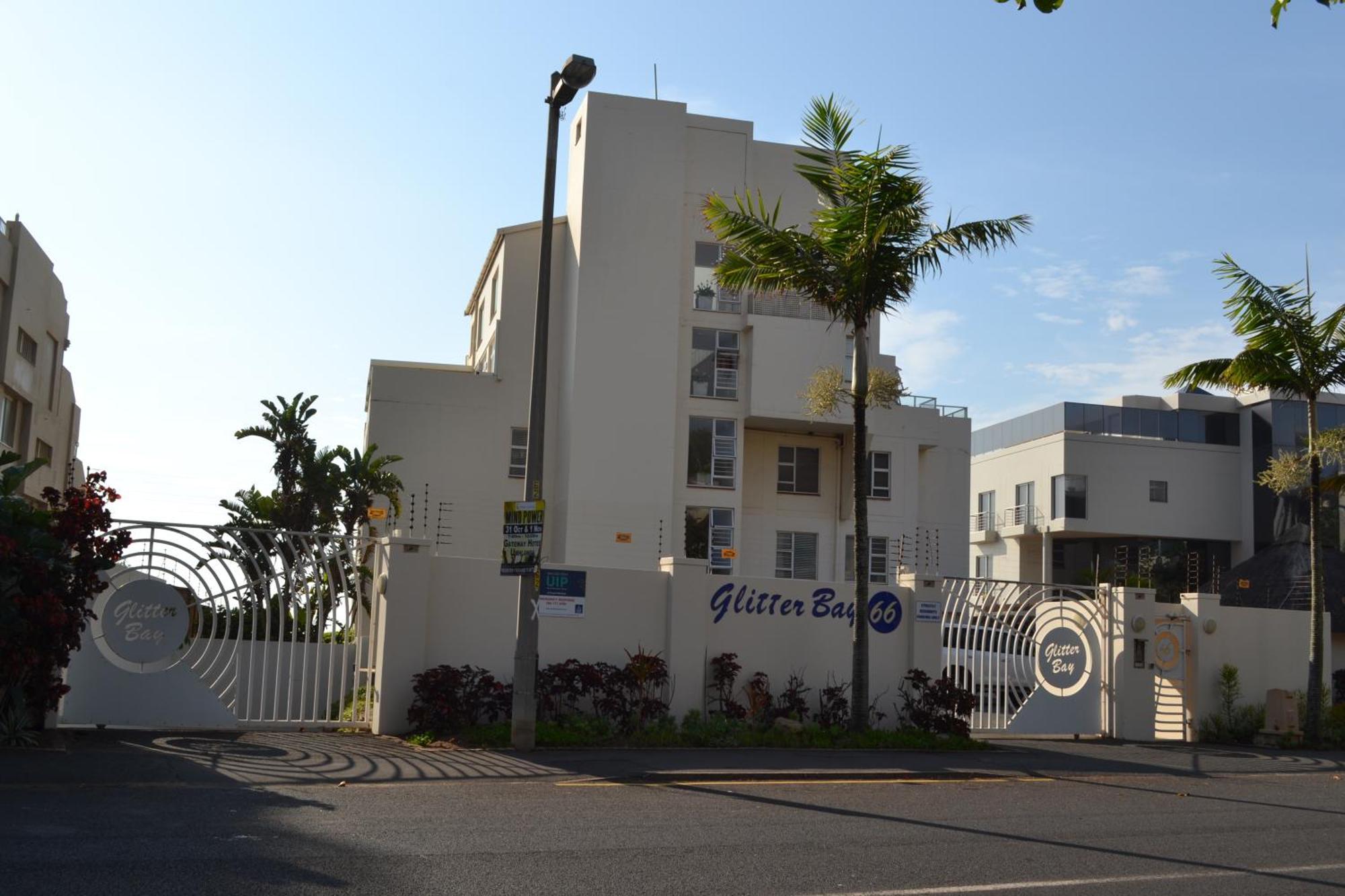 6 Glitter Bay 3 Bedroom Front Sea View Apartment *